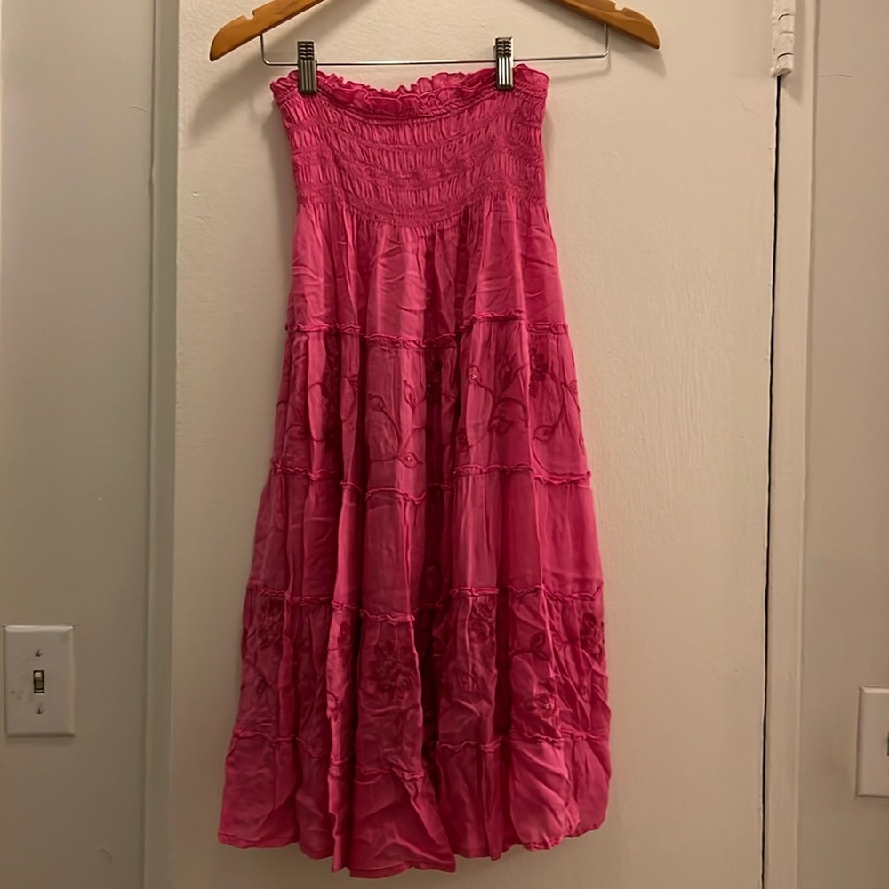 Cool change pink skirt w sequins details S/M